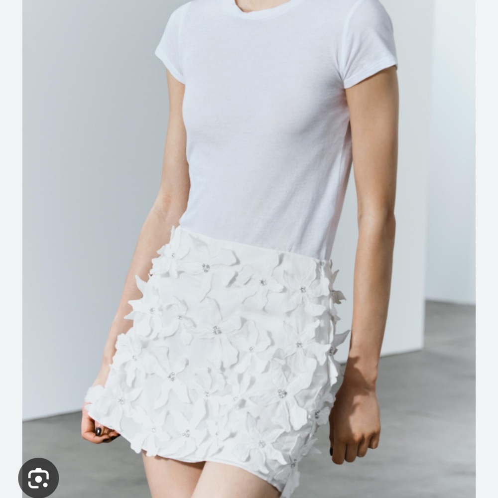 Zara white flower skirt